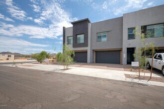 25429 N 19th Ln in Phoenix, AZ - Building Photo - Building Photo