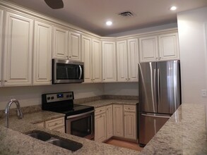 22 Farmstead Ln in Sudbury, MA - Building Photo - Building Photo