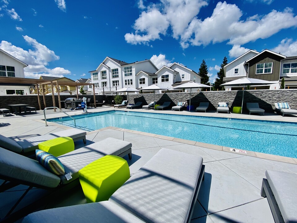 The Preserve at Harbison in Vacaville, CA - Building Photo