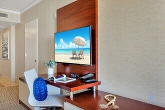 18001 Collins Ave in Sunny Isles Beach, FL - Building Photo - Building Photo