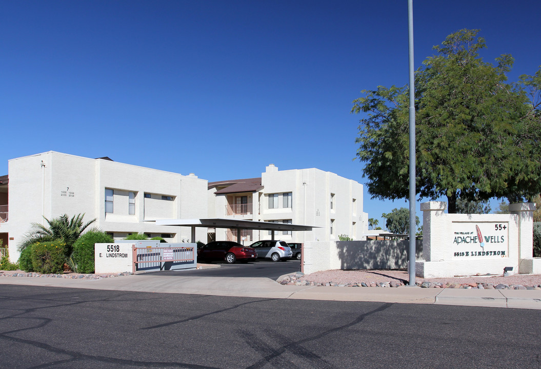 Village At Apache Wells in Mesa, AZ - Building Photo