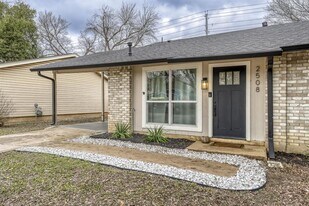 2508 Lakehurst Dr in Austin, TX - Building Photo