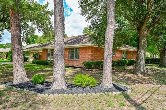 property at 4502 Sanford Rd