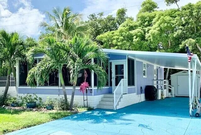 802 S Emerald Dr in Key Largo, FL - Building Photo