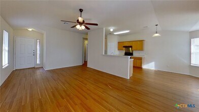 1105 Burgess Dr in Leander, TX - Building Photo - Building Photo