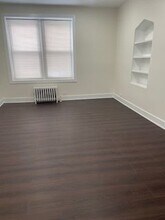 1354 W Greenleaf Ave in Chicago, IL - Building Photo - Building Photo