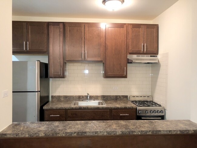 4756 N Maplewood Ave in Chicago, IL - Foto de edificio - Building Photo