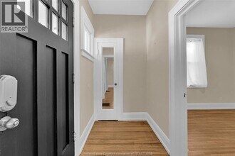 1605 Dougall Ave in Windsor, ON - Building Photo - Building Photo
