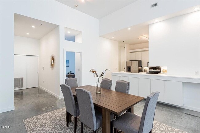 319 Fayetteville St, Unit 312 in Raleigh, NC - Building Photo - Building Photo