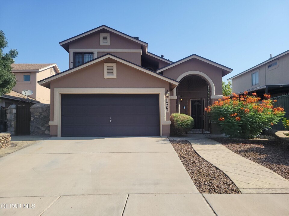 14267 Pacific Point Dr in El Paso, TX - Building Photo