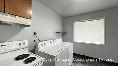 2 Bedroom Apartment located in Sioux Falls in Sioux Falls, SD - Building Photo - Building Photo