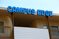 Summit at Campus Edge in Tallahassee, FL - Foto de edificio - Building Photo