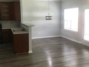 3135 Manhasset Ln, Unit 1 in Raleigh, NC - Building Photo - Building Photo