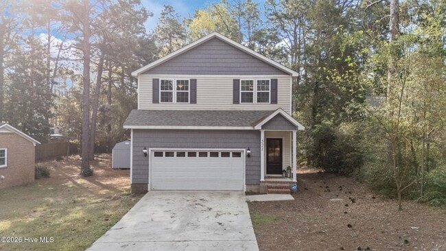 521 N Hale St in Southern Pines, NC - Building Photo - Building Photo