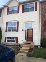 543 Tuliptree Square NE