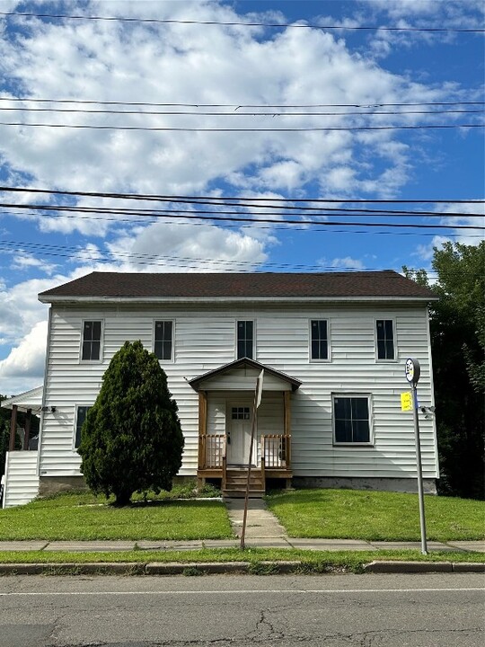 145 Floral Ave in Johnson City, NY - Building Photo