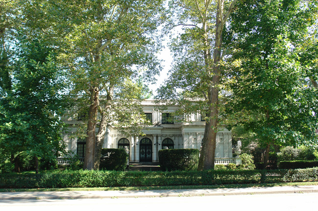 Moreland - Hoffstot House