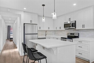 885 Somerset St W in Ottawa, ON - Building Photo - Building Photo