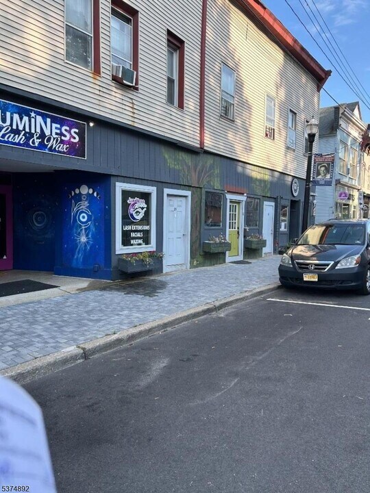 19 Main St in Sussex, NJ - Building Photo