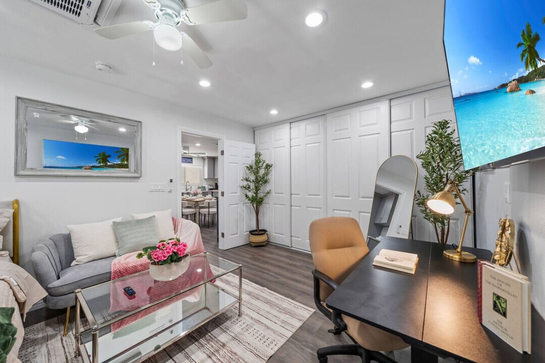 10985 Parkdale Ave in San Diego, CA - Building Photo