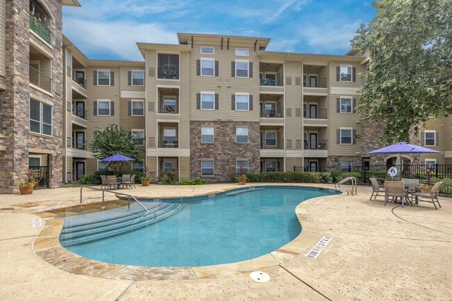 West Oaks Village Senior in Houston, TX - Building Photo - Building Photo