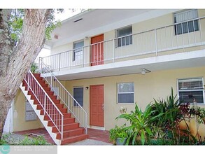 305 NE 16th St in Fort Lauderdale, FL - Building Photo - Building Photo