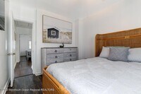 215 Webster Ave photo'