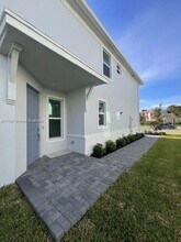 6911 Harbours Edge Ave in Greenacres, FL - Building Photo - Building Photo