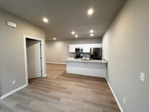 1505 casuarina, in Centerton, AR - Building Photo - Building Photo