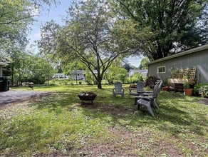 1323 Cardinal Ln in Green Bay, WI - Foto de edificio - Building Photo