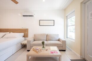 316 Oregon St in Hollywood, FL - Building Photo