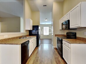 919 Pebblestone Dr in Durham, NC - Foto de edificio - Building Photo