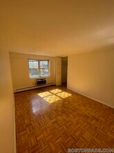 185 Freeman St in Brookline, MA - Building Photo - Building Photo