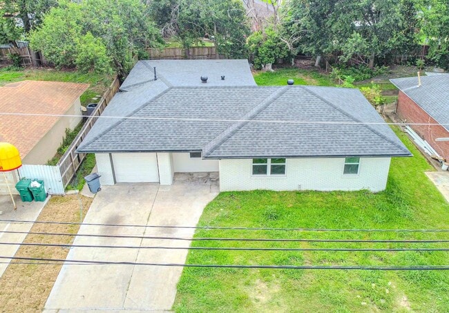 property at 2127 Strawberry Rd