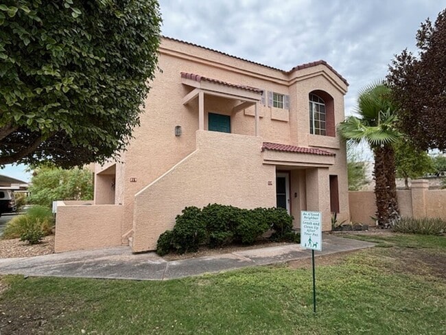 property at 1650 S Smoketree Ave