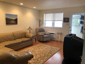 21 S Monroe Ave in Margate City, NJ - Foto de edificio - Building Photo