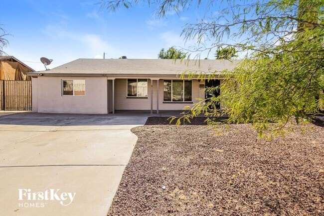 property at 3437 E Holly St