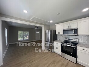 209 N Davis Ave in Newton, NC - Building Photo - Building Photo