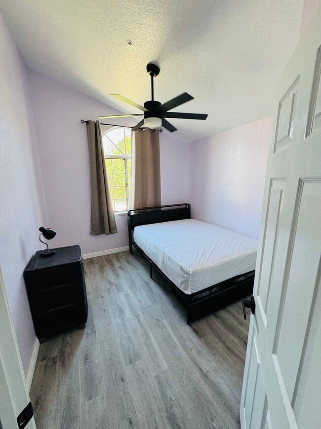 property at 13661 Kings Canyon Ct