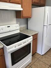 1595 Megan Bay Cir in Holly Hill, FL - Foto de edificio - Building Photo