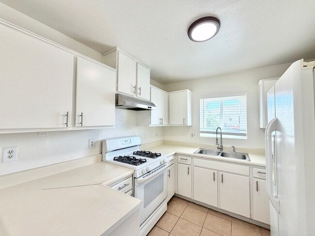 32425 Rancho Vista Dr