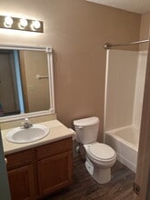 1510 N Bernice Dr in Fayetteville, AR - Building Photo - Building Photo