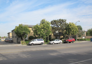 7725 Laurel Canyon Blvd Apartments