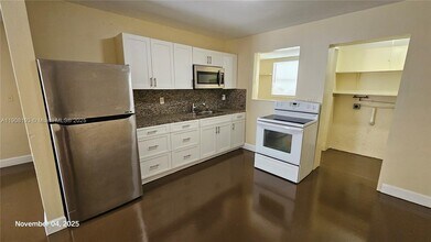 1840 Fern Rd in Plantation, FL - Building Photo - Building Photo