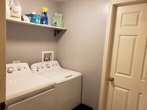 1748 W Newport Ave, Unit 1b in Chicago, IL - Building Photo - Building Photo