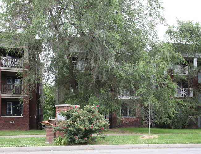 2705-2707 Benton Blvd in Kansas City, MO - Foto de edificio - Building Photo