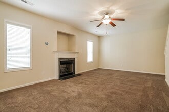 1301 Braemar Highland Dr in Zebulon, NC - Building Photo - Building Photo