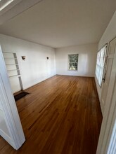 141 1/2 Sweetzer Ave, Unit 141 1'2 in Los Angeles, CA - Foto de edificio - Building Photo