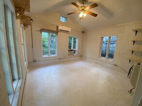 3102-3102 King St in Austin, TX - Building Photo - Building Photo