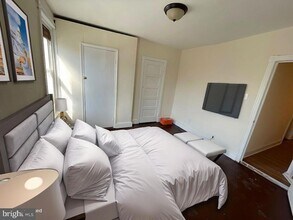 735 W Russell St in Philadelphia, PA - Building Photo - Building Photo